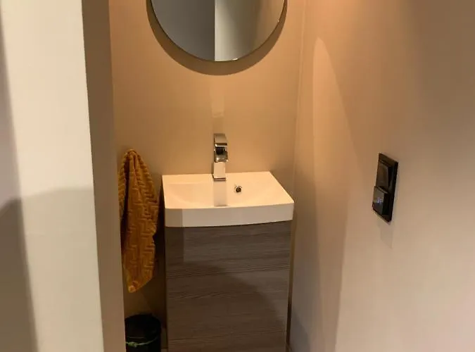 Luxury Close To Centre With Free Parking 트롬쇠