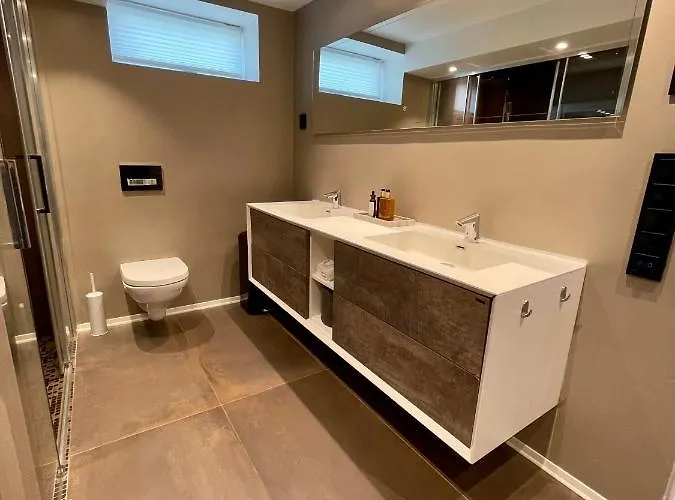 Luxury Close To Centre With Free Parking *