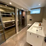 Luxury Close To Centre With Free Parking 아파트 트롬쇠